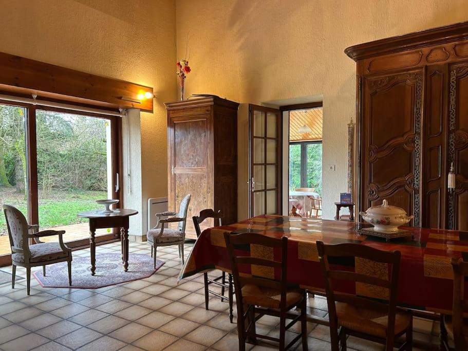 Maison Paisible Avec Lac Prive Secondigny Kültér fotó