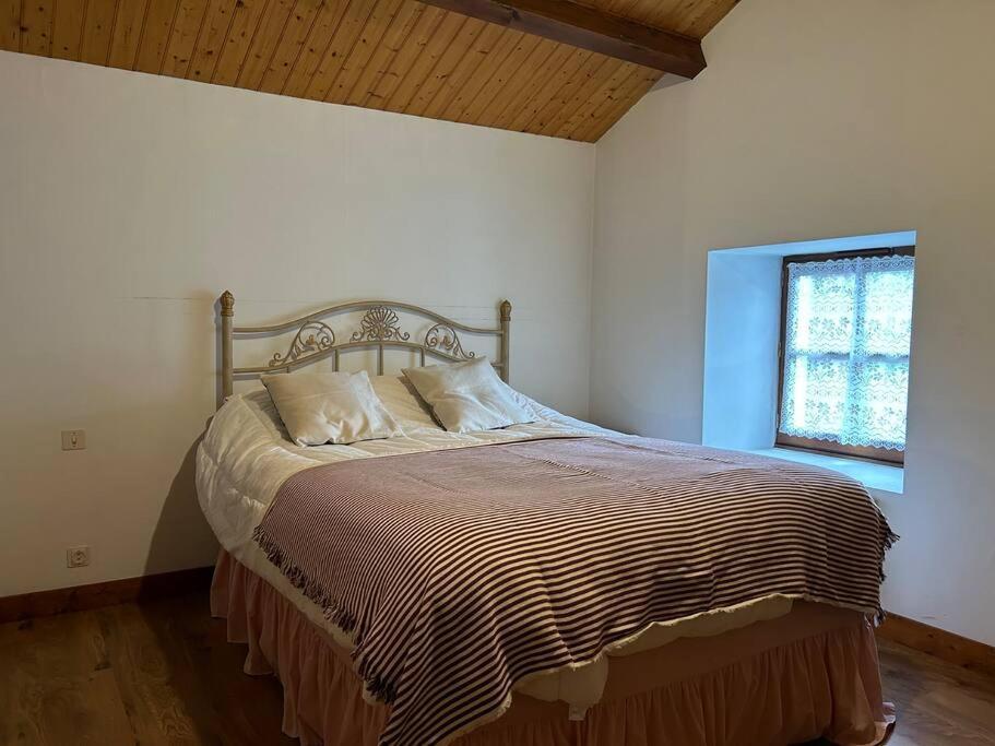 Maison Paisible Avec Lac Prive Secondigny Kültér fotó