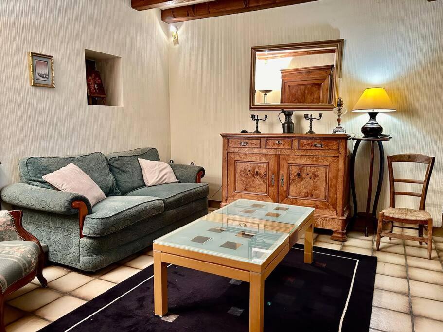 Maison Paisible Avec Lac Prive Secondigny Kültér fotó