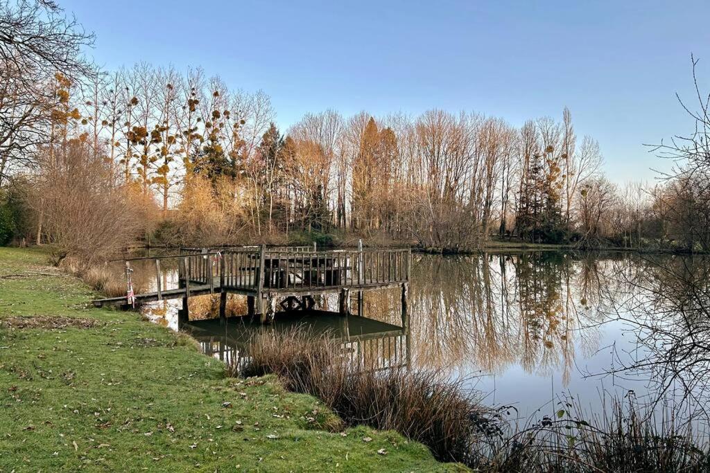 Maison Paisible Avec Lac Prive Secondigny Kültér fotó